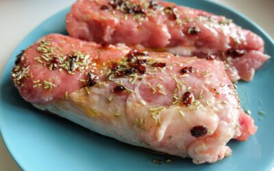 Cómo usar miel en marinados de carne y pescado: Sabor y salud natural